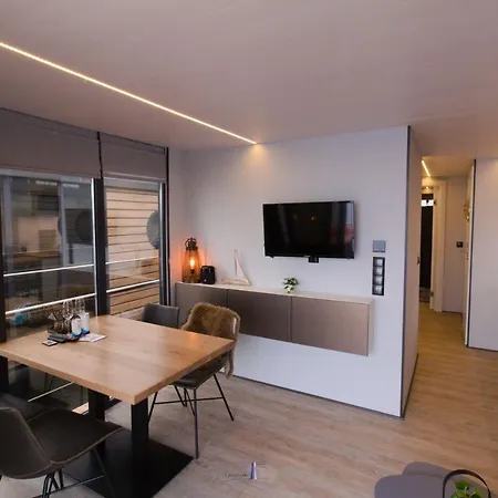 Ботель Hausboot Fjord Luna Mit Biosauna In Wendtorf